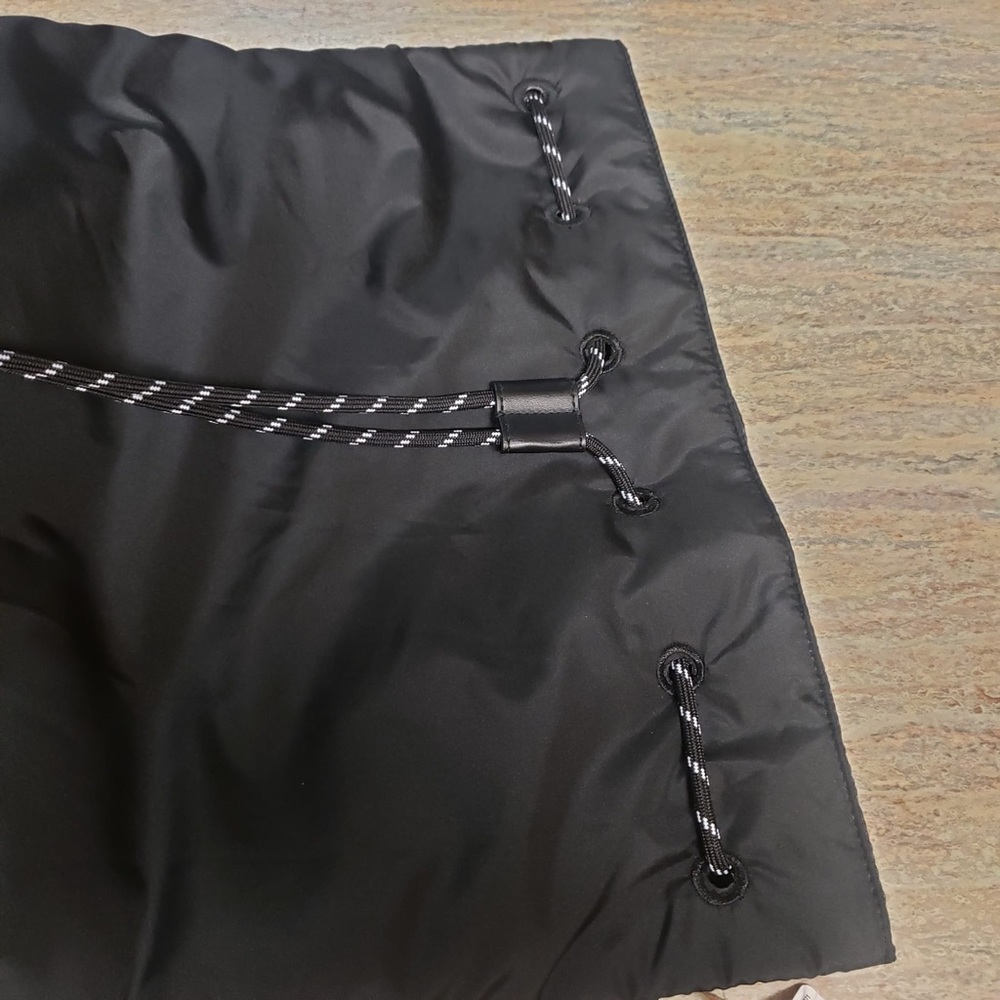 NWT Pink VS drawstring backpack - Picture 8 of 11